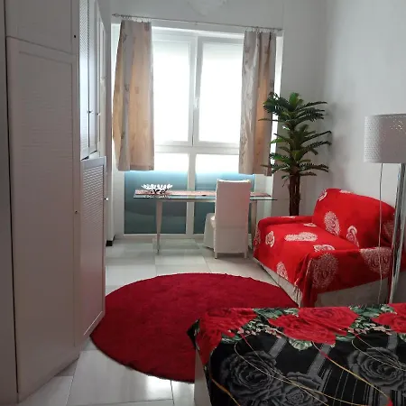 Room In House - 2 Studios With Private Facilities