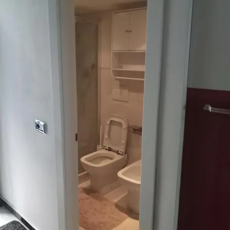 Room In House - 2 Studios With Private Facilities Gasthof Mailand