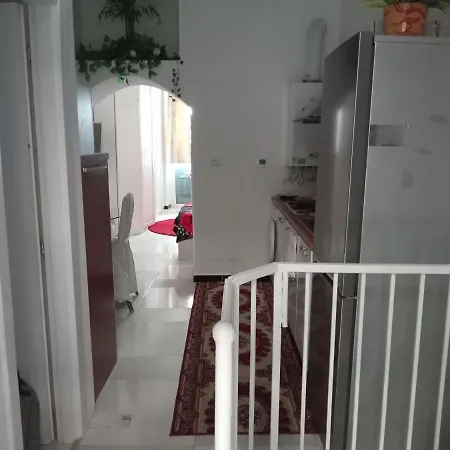 Room In House - 2 Studios With Private Facilities